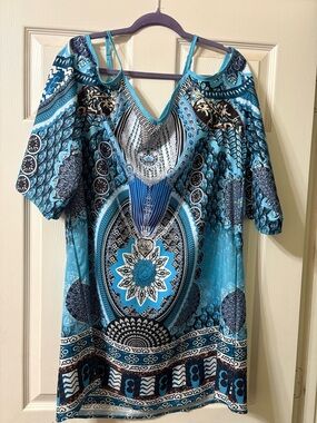 Boho look Teal Blue Cold-Shoulder Tunic with Medallion Print XXL fits like XL